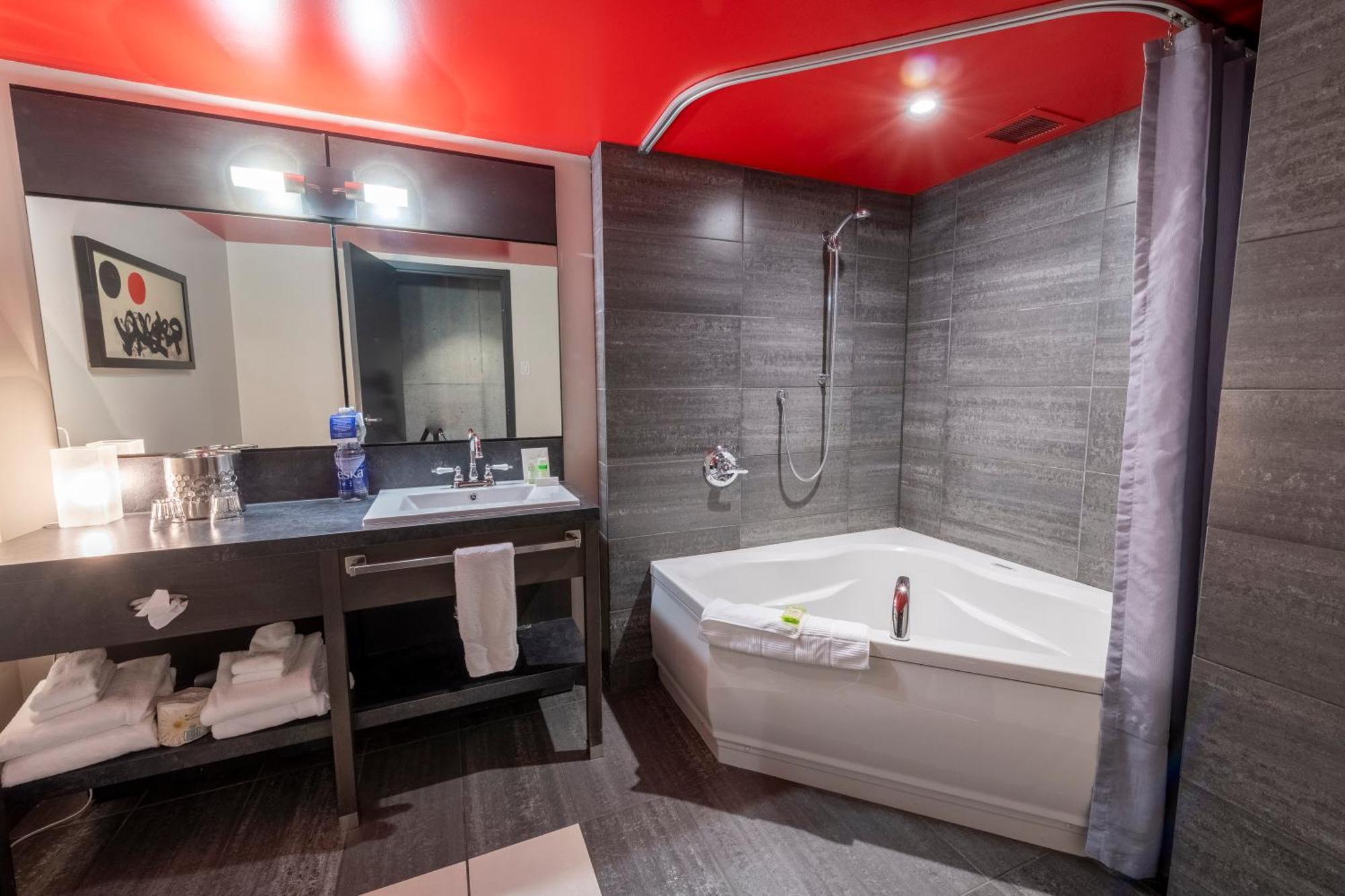 Grand Times - Aeroport De 4*