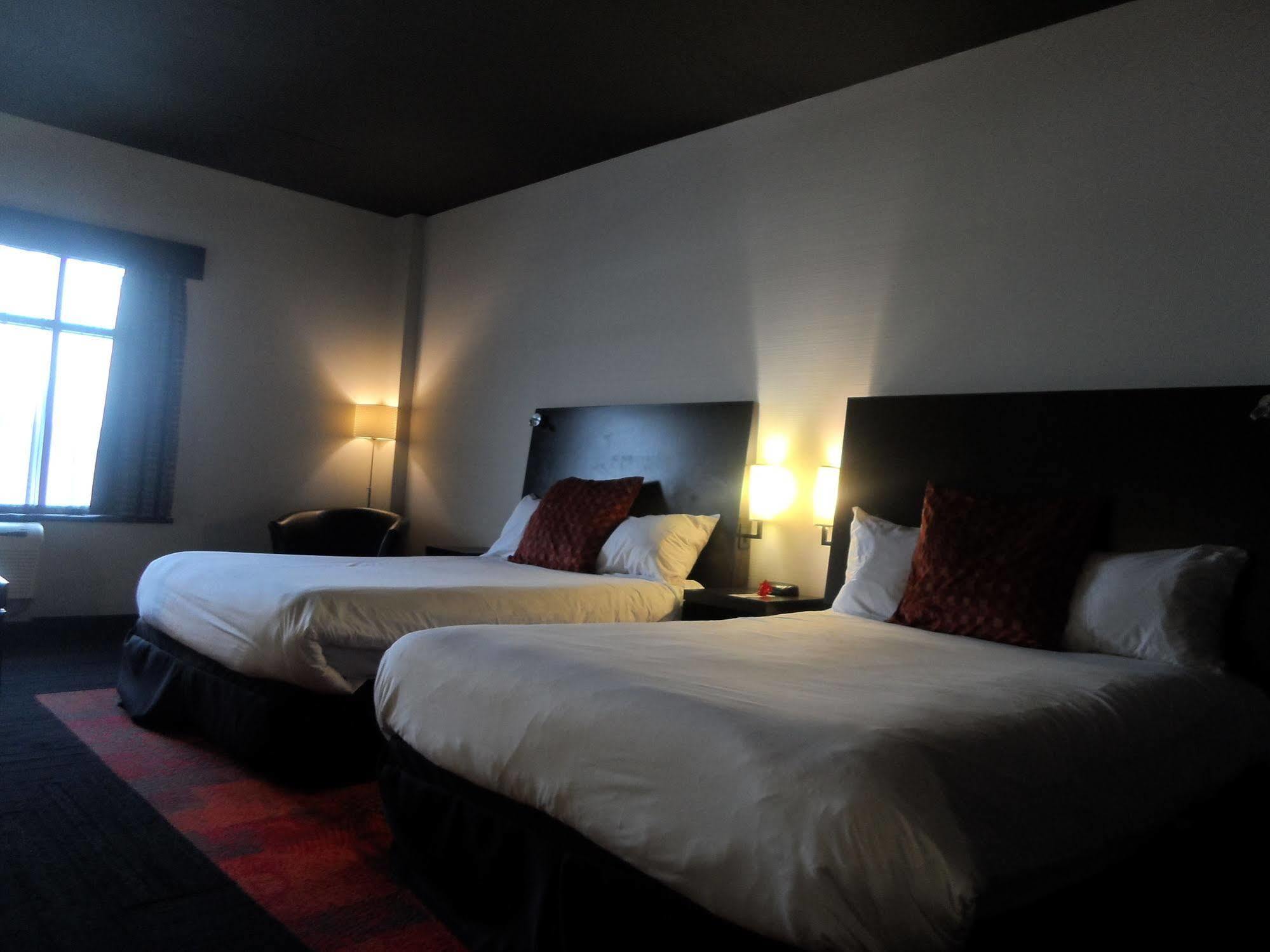 Grand Times - Aeroport De Hotel