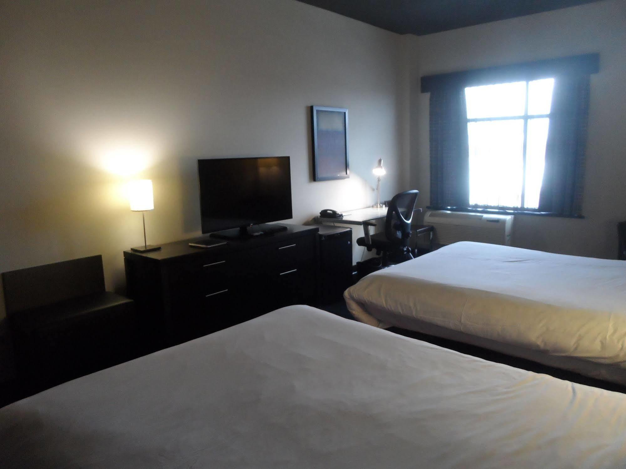 Hotel Grand Times - Aeroport De
